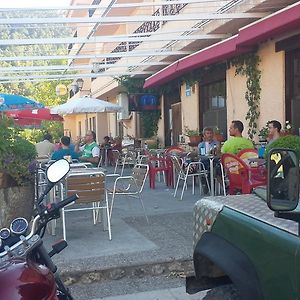 Hostal Restaurante Los Bronces